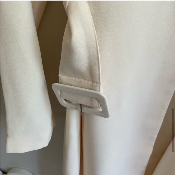 CREAM COAT DRESS TRENCH COAT BELT LINED LONG SLEEVE COLLAR BUCKLE - Picture 2 of 4